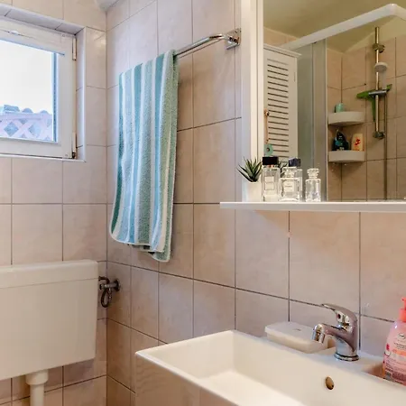 Straza Sun Apartment Vir